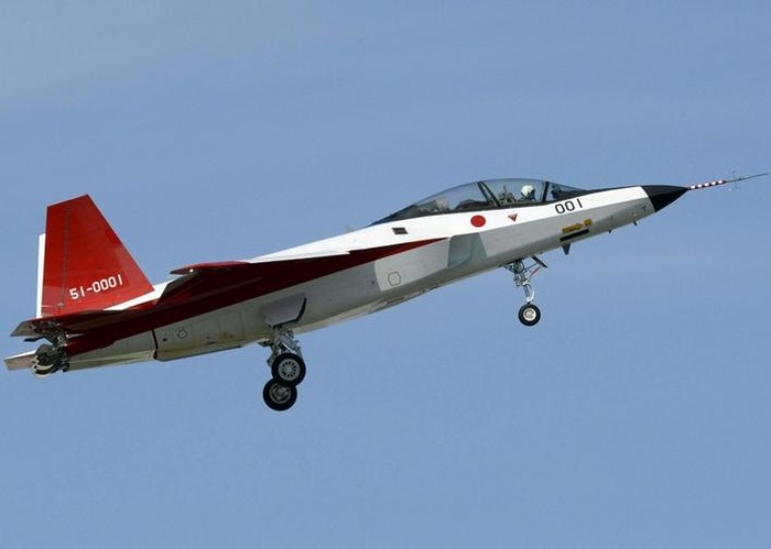 Ngày 22/4/2016, máy bay chiến đấu tàng hình X-2 Shinshin Nhật Bản lần đầu tiên bay thử thành công từ sân bay Nagoya đến căn cứ không quân Gifu. Nguồn ảnh: Tân Hoa xã.