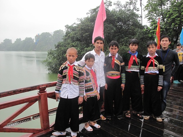 Hơn 30 học sinh xuống Hà Nội lần này chủ yếu là dân tộc Mông ở huyện Văn Chấn, Yên Bái.