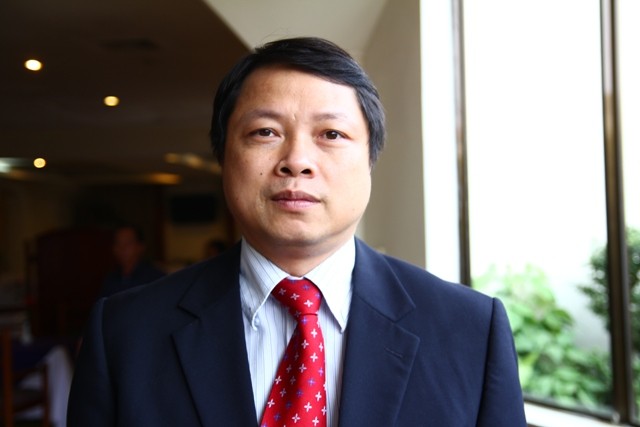 Ông Nguyễn Văn Du, Phó Tổng giám đốc ngân hàng TMCP Công thương Việt Nam (VietinBank) cho biết, sẽ tăng lương nếu đó là người tài thực sự.