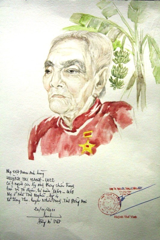Mẹ Huỳnh Thị Hạng, sinh năm 1922, có 3 người có hy sinh từ năm 1964-1968. Mẹ hiện ở xã Long Thọ, huyện Nhơn Trạch, tỉnh Đồng Nai.