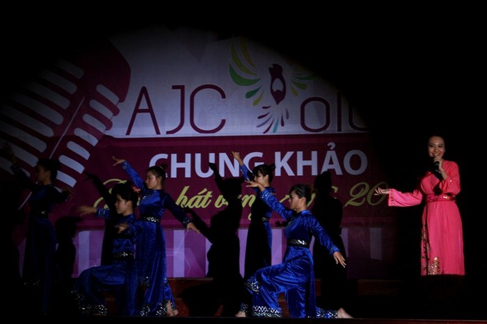 Phần thi của hai thí sinh Vũ Trần Nam Linh và Lê Thị Khánh An với ca khúc Hồ trên núi, phần thi đã đưa Khánh An lọt vào vòng trong.