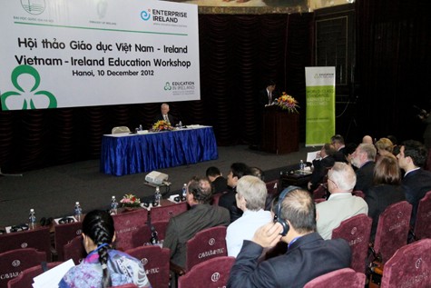 Buổi hội thảo thu hút các trường ĐH hàng đầu ở Ireland và các trường ĐH của Việt Nam tham dự. Ảnh Hoàng Lâm