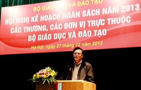 Thông điệp mạnh mẽ từ Bộ trưởng Phạm Vũ Luận trong mùa tuyển sinh năm 2013. Ảnh Xuân Trung