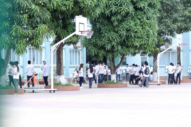 Tại Hội đồng thi Trường THPT Việt - Úc, nhiều thí sinh làm xong sớm với đề môn Văn. Ảnh Xuân Trung