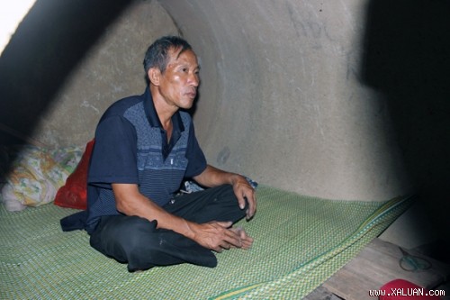 Câu chuyện cảm động của chú Nguyễn Hữu Định, hơn 10 năm lang thang không chỗ ở cóp nhặt từng đồng tiền lẻ để nuôi các con ăn học.