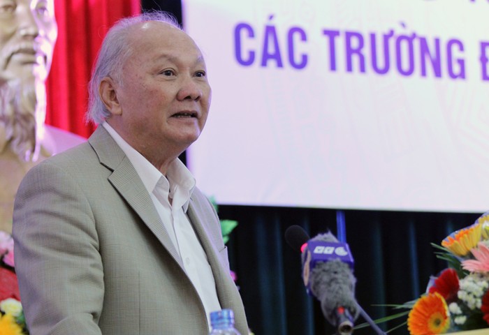 Ông Cao Văn Phường, Hiệu trưởng Trường ĐH Bình Dương, cho biết nhiều chính sách, cơ chế đối với các trường NCL chưa được bình đẳng cũng vì nhận thức xã hội. Ảnh Xuân Trung