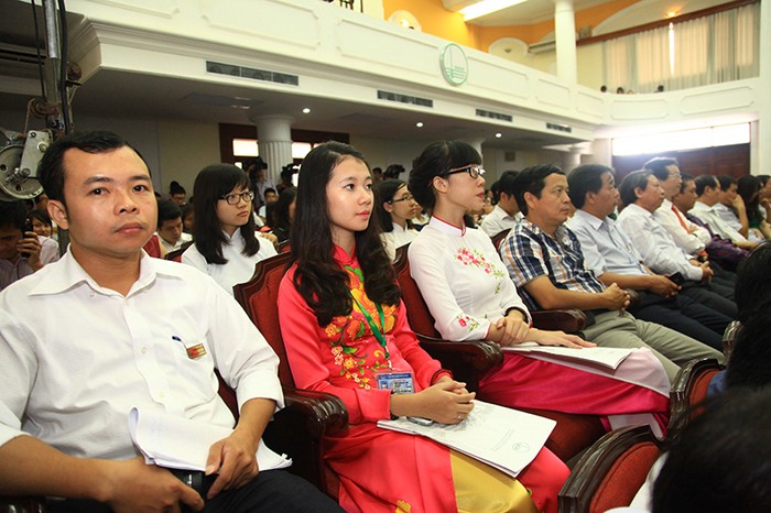 Cán bộ, sinh viên Đại học Quốc gia Hà Nội quyết tâm thực hiện mục tiêu năm học mới.