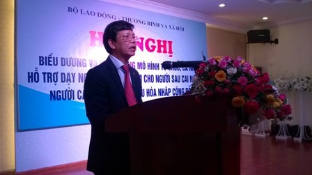 Ông Nguyễn Trọng Đàm, Thứ trưởng Bộ LĐTBXH đề nghị nhân rộng các điển hình hỗ trợ học nghề, tạo việc làm cho người sau cai nghiện, người cai nghiện tiêu biểu hòa nhập cộng đồng