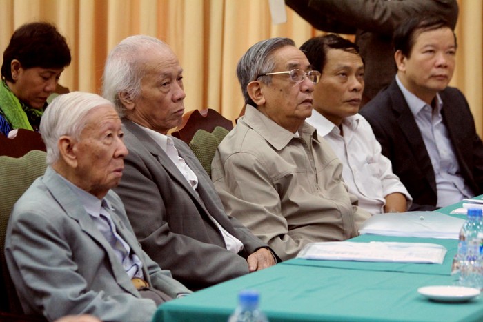 Hội thảo khoa học đón nhận sự quan tâm của nhiều giáo sư trong giới sử học. Ảnh Xuân Trung