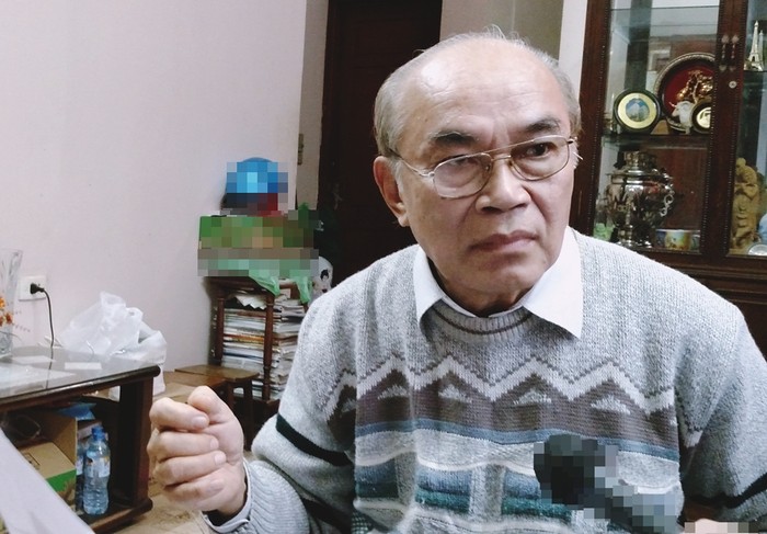 GS. Lâm Quang Thiệp trao đổi với phóng viên. Ảnh Xuân Trung
