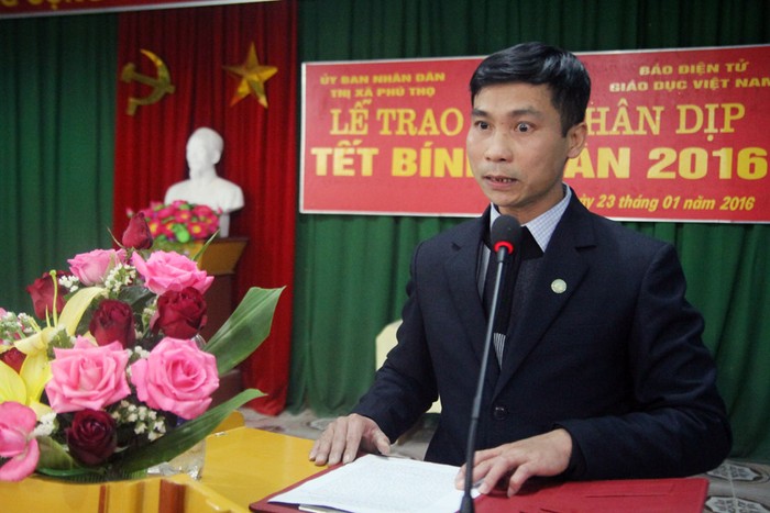 Ông Nguyễn Đức Ninh -Chủ tịch UBND xã Hà Thạch, thị xã Phú Thọ bày tỏ sự cảm ơn tới Quỹ Tấm lòng Việt Nam và các nhà tài trợ.