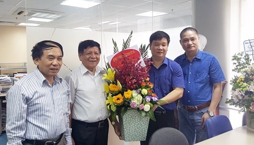 Lãnh đạo Hiệp hội các trường đại học, cao đẳng Việt Nam thăm và chúc mừng Báo.