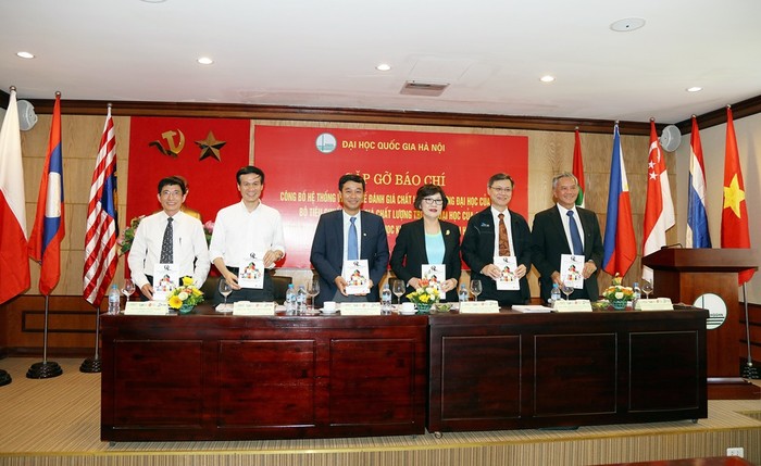 Các chuyên gia mạng lưới các trường Đại học Đông Nam Á đến Việt Nam.