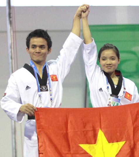 Nguyễn Đình Toàn và Nguyễn Minh Tú tiếp tục thi đấu thành công. Ảnh: VnE