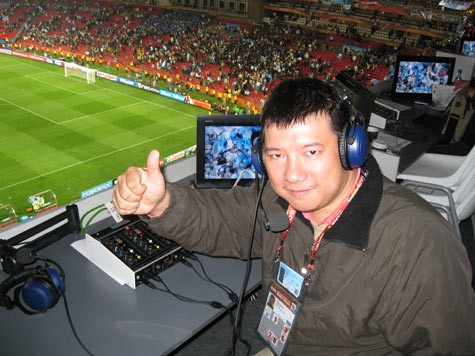 BLV Quang Huy cho rằng không thể độc quyền bản quyền truyền hình V-League.