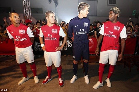 Các ngôi sao của Arsenal trong chuyến du đấu Malaysia mùa hè vừa qua