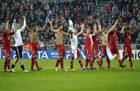 Niềm vui chiến thắng của các cầu thủ chủ nhà Bayern Munich