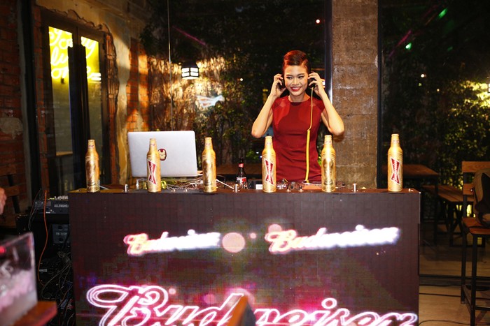 Mâu Thanh Thủy háo hức với vai trò mới - DJ của đêm tiệc