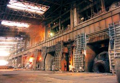 Angang là tập đoàn sản xuất sắt thép lớn của Trung Quốc, với tổng sản lượng năm 2010 đạt hơn 60 triệu tấn. Hiện nguyên nhân vụ tai nạn đang được điều tra. Ảnh: Nhà máy thép Angang ( Zhongji)