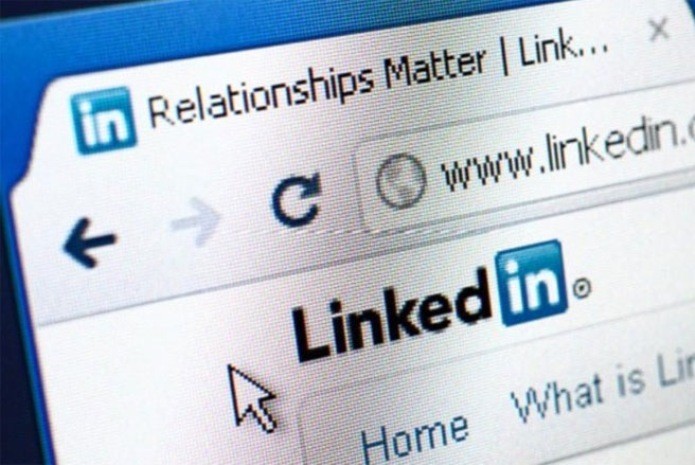 2. LinkedIn: Tỷ lệ tăng/giảm người ưa thích : +47%. Xếp hạng chung về mức độ được ưa thích vào cuối năm 2012: 309. Tình hình tài chính tốt cùng với một loạt tính năng mới được tung ra giúp mạng định hướng kinh doanh LinkedIn được người tiêu dùng đánh giá cao trong năm qua. Điều này có thể tạo đà cho LinkedIn trở thành một mạng truyền thông sống động hơn trong năm 2013.
