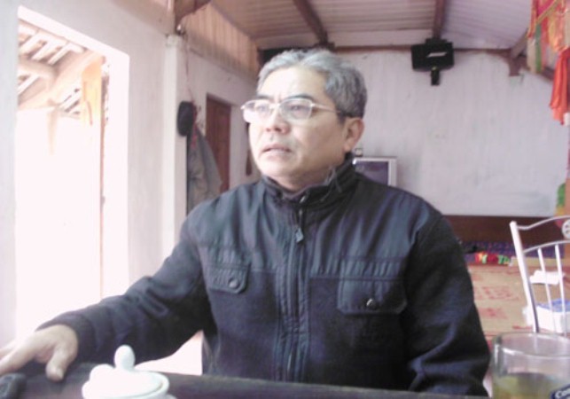 Ông Vương Văn Bính kể lại sự việc với PV.