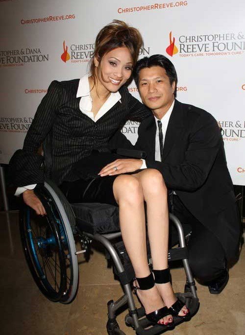 Dustin Nguyễn và vợ