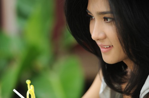 Kim Tuyến tên thật là Trần Thị Kim Tuyến. Nữ diễn viên sinh năm 1987.