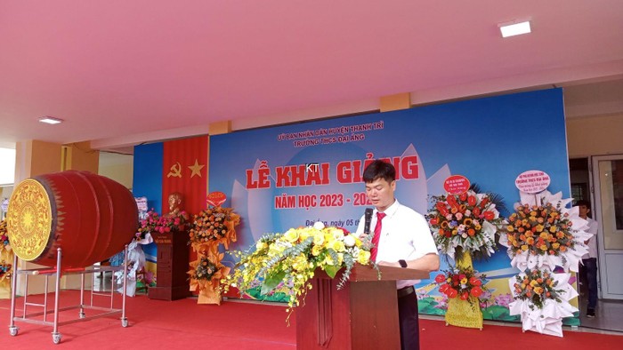 Thầy Trần Việt Anh, Hiệu trưởng trường Trung học cơ sở Đại Áng,Thanh Trì, Hà Nội. (Ảnh: website nhà trường)