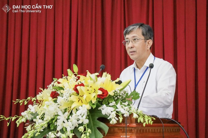 Thầy Trần Trung Tính được công nhận đạt chuẩn chức danh phó giáo sư vào năm 2013. (Ảnh: website Trường Đại học Cần Thơ)