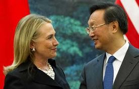 Bà Clinton và ông Dương Khiết Trì