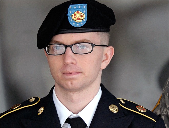Binh nhì Bradley Manning