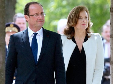 Tổng thống Pháp Francois Hollande và Đệ nhất Phu nhân Valerie Trierweiler
