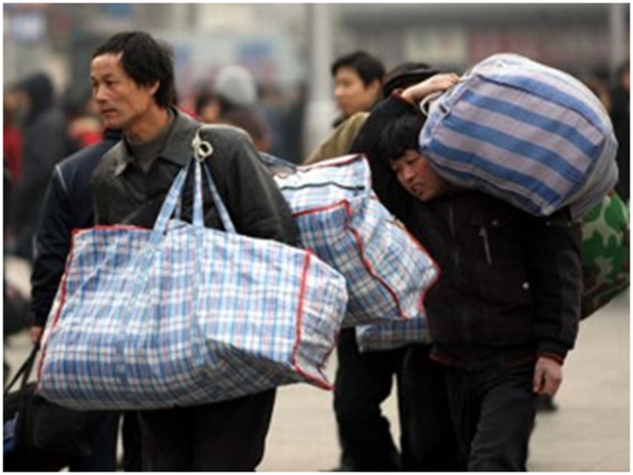 Lao động nhập cư Trung Quốc rồng rắn bỏ quê lên thành phố mưu sinh