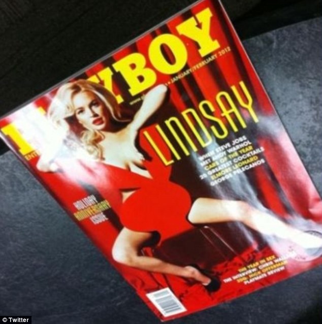 Trang bìa của Playboy bị phát tán trên mạng cho thấy Lilo tạo dáng chụp nude rất gợi cảm, quyến rũ.