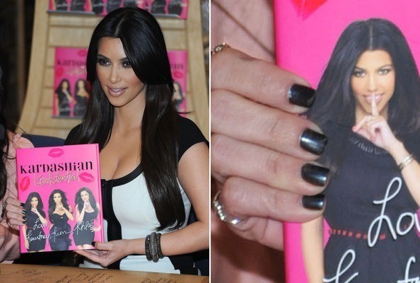 Kim Kardashian chọn màu móng tay đen đơn giản nhưng rất thời trang, được nhiều người yêu thích.
