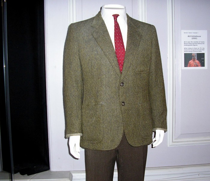Bộ trang phục của ông đã được lưu lại tại Bảo tàng 20th Century Fox at The London Film tại Anh.