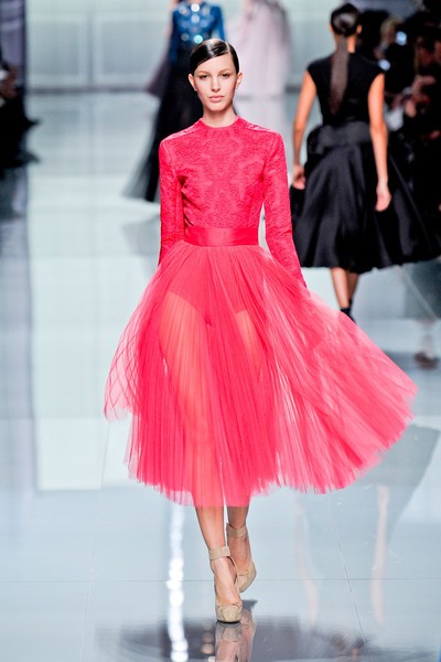 Mẫu váy tuyệt đẹp này nhận được những lời ca tụng hết mức của Christian Dior.