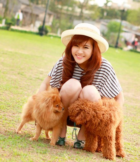 Vân chía sẻ, chơi với những chú cún con có thể giúp Vân Shi cân bằng hơn với việc học tập căng thẳng
