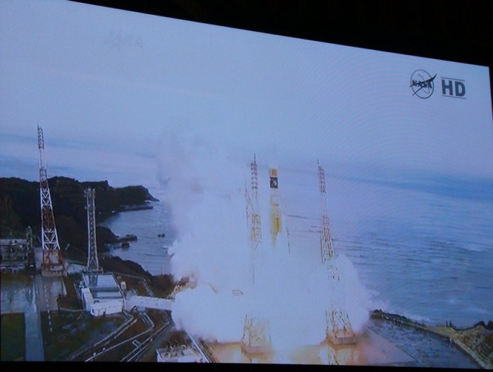 Tên lửa đưa tàu vũ trụ rời khỏi mặt đất. TRA CỨU ĐIỂM THI ĐẠI HỌC CAO ĐẲNG 2012