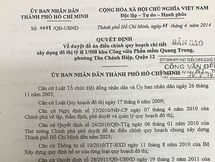 Quyết định của Ủy ban nhân dân thành phố Hồ Chí Minh. (Ảnh: H.L)