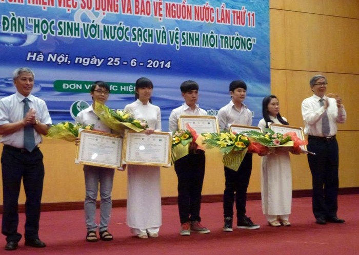 Thế hệ học sinh của thầy Nguyễn Ngọc Hải từng đạt giải cao trong các cuộc thi cấp Bộ. (Ảnh: N.H)
