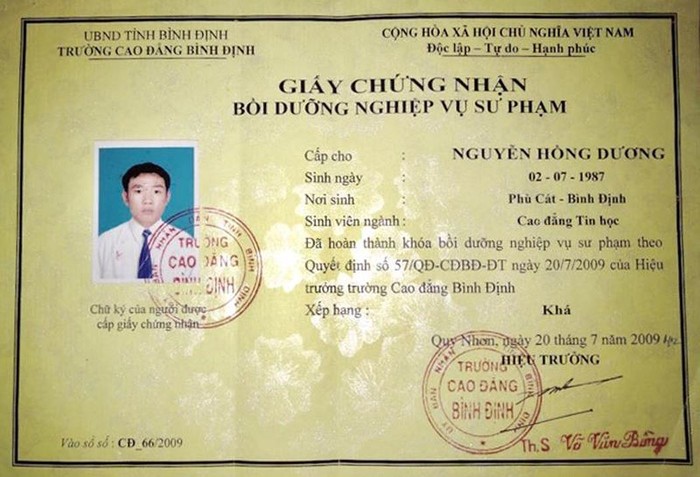 Giấy chứng nhận bồi dưỡng nghiệp vụ sư phạm của thầy Nguyễn Hồng Dương. (Ảnh: H.L)