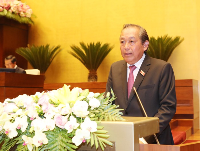 Phó Thủ tướng thường trực Trương Hòa Bình trình bày báo cáo. Ảnh: Trung tâm báo chí Quốc hội.