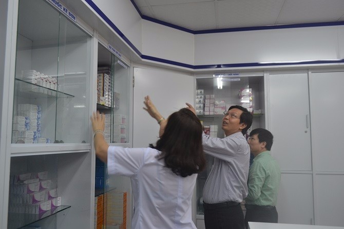 Đoàn kiểm tra Sở Y tế Hà Nội làm việc tại bệnh viện Phụ sản Trung ương. (Ảnh: Sở Y tế Hà Nội)