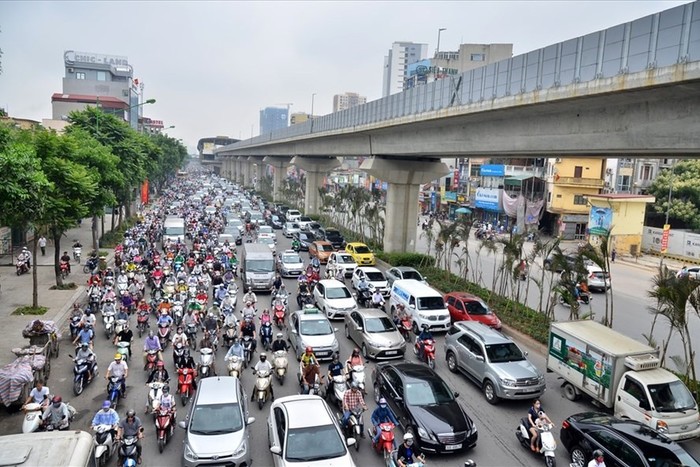 Tình trạng tắc đường là nỗi ám ảnh với người dân sinh sống tại Hà Nội. (Ảnh minh họa: Chinhphu.vn)