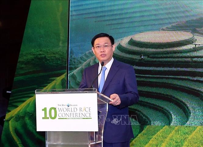 Phó Thủ tướng Vương Đình Huệ phát biểu tại sự kiện. Ảnh: TTXVN