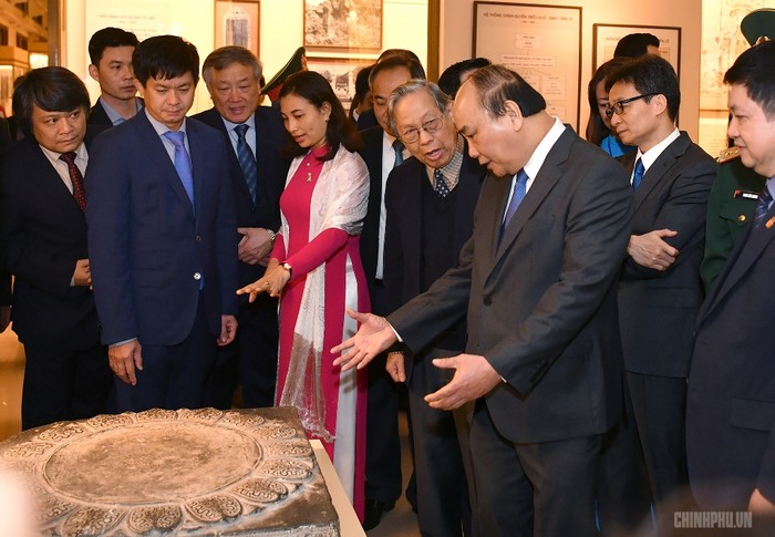 Thủ tướng đề nghị Bộ Văn hóa Thể thao và Du lịch cần chuyển biến mạnh mẽ hệ thống bảo tàng Việt Nam. Ảnh: VGP