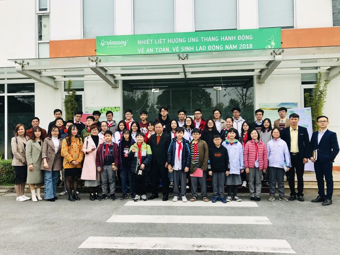 Đoàn học sinh Câu lạc bộ STEM trường Trung học cơ sở - Trung học phổ thông Ban Mai đã có ấn tượng vô cùng tốt đẹp về chuyến thăm quan. Ảnh: Nhà trường cung cấp.