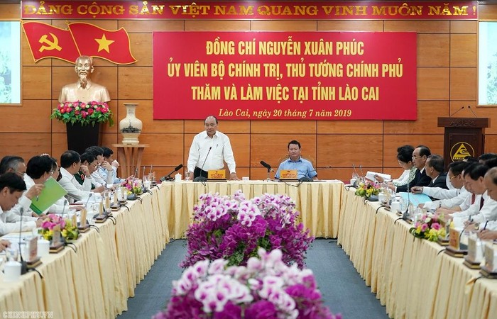 Thủ tướng Nguyễn Xuân Phúc phát biểu tại buổi làm việc. Ảnh VGP