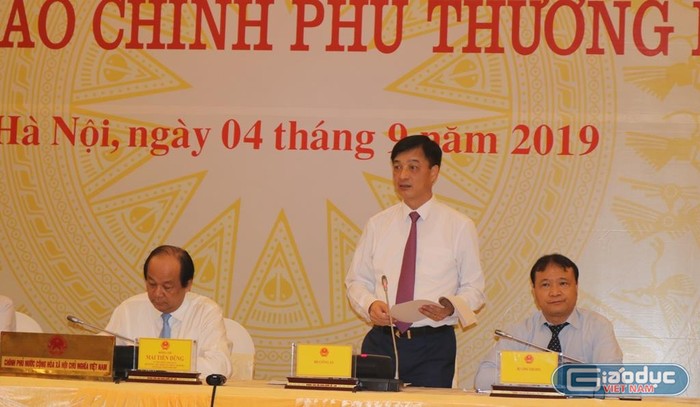 Thứ trưởng Bộ Công an - ông Nguyễn Duy Ngọc trả lời tại họp báo. Ảnh: Đỗ Thơm